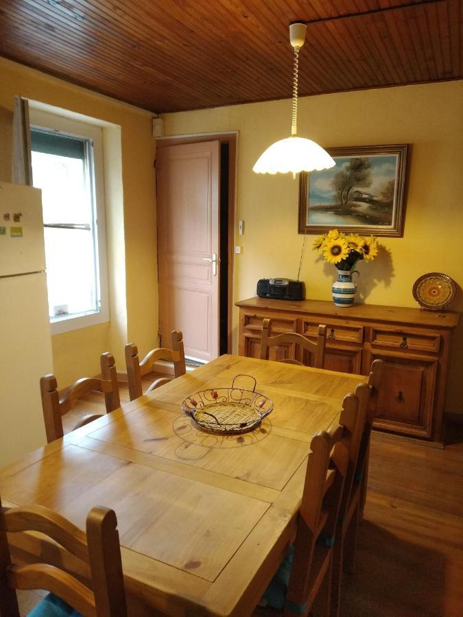 Maison Familiale Centenaire De Vigneron Montescot Kültér fotó