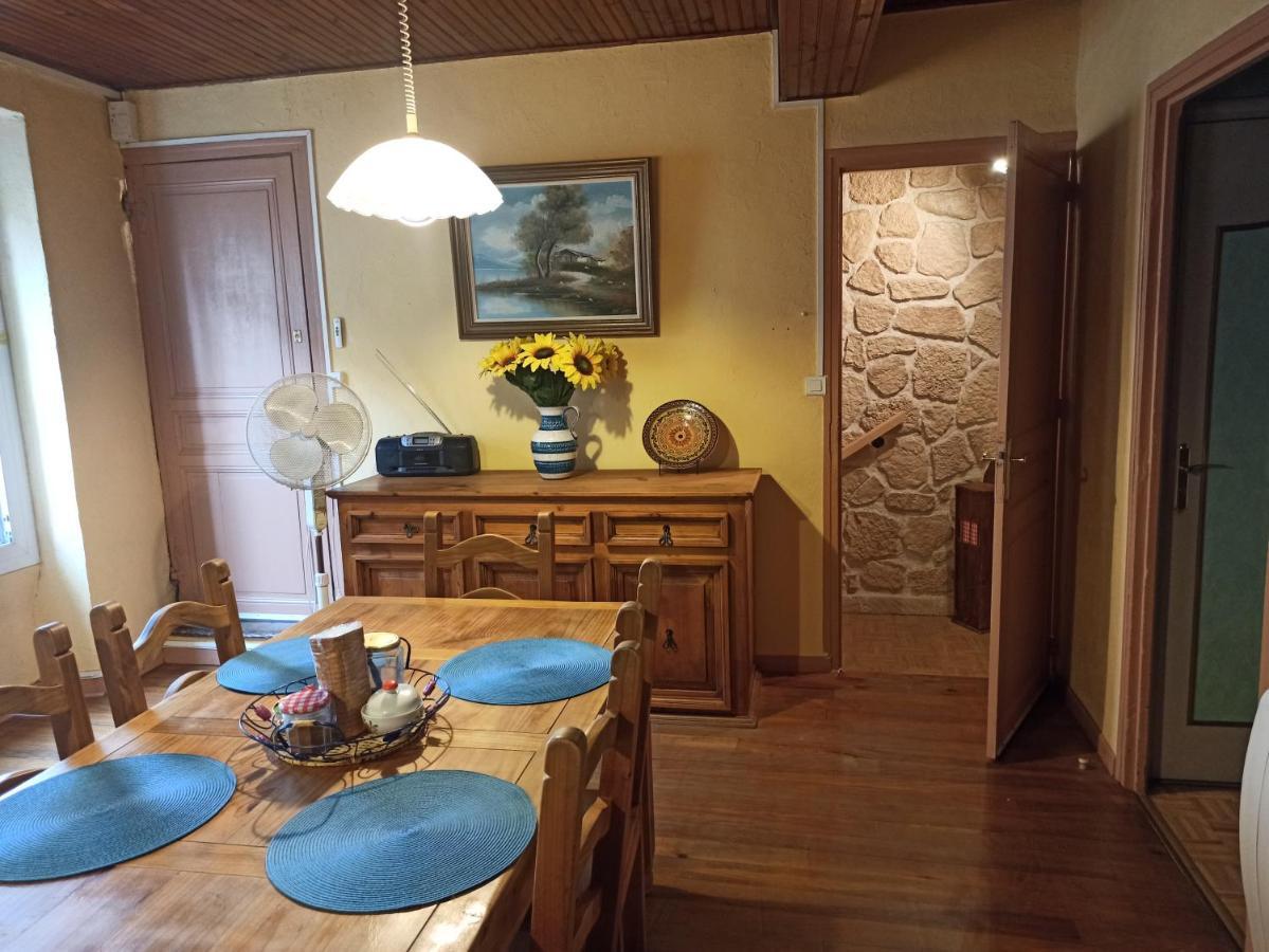 Maison Familiale Centenaire De Vigneron Montescot Kültér fotó